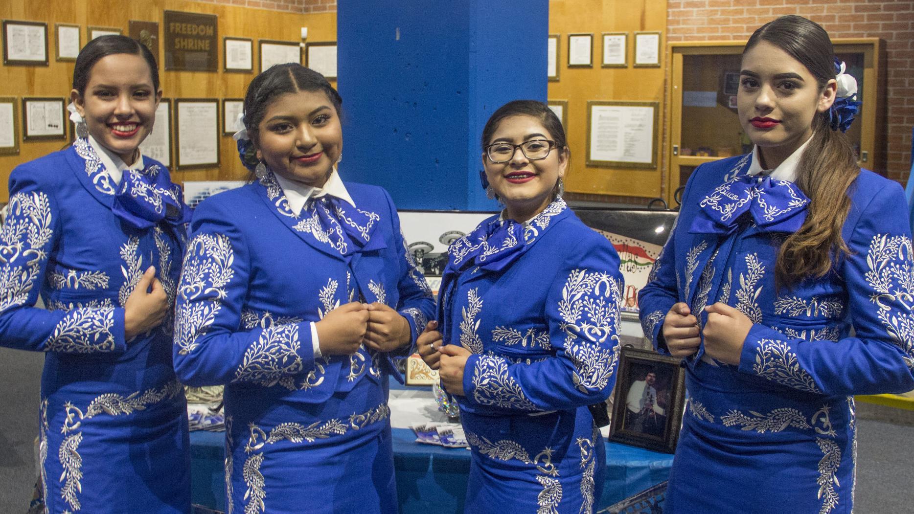 Sociales: Sunnyside le jura amor eterno a Cuco Del Cid